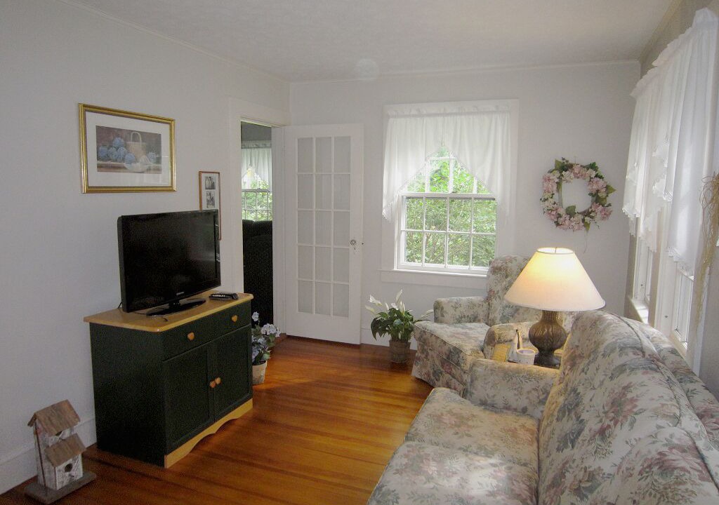 Photo of Livingroom in West Brewster
