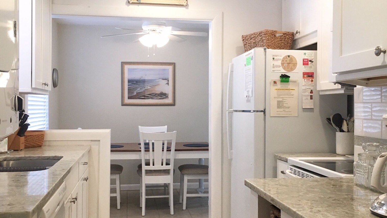 Photo of Kitchen in Mid Island