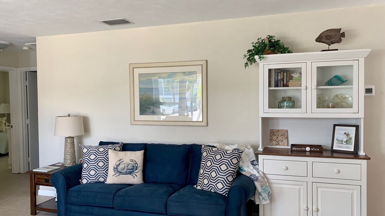Photo of Bedroom in Mid Island