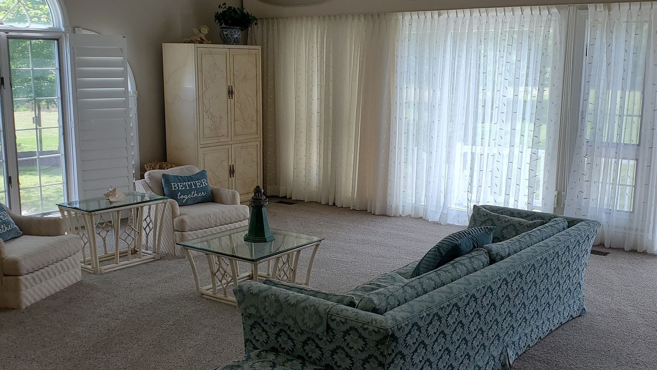 Photo of Livingroom in Foster