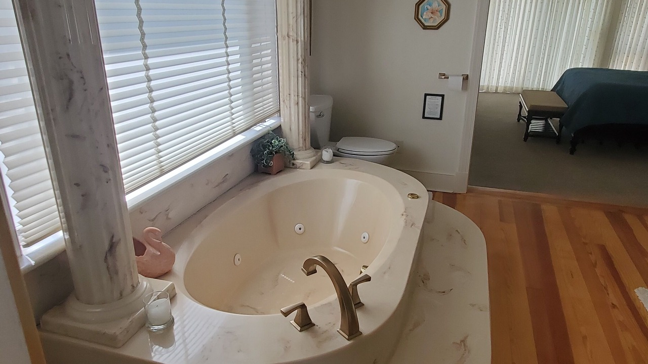 Photo of Bathroom in Foster
