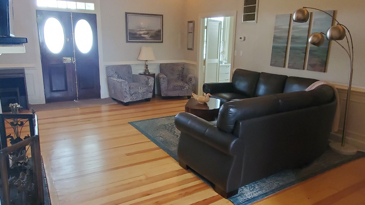 Photo of Livingroom in Foster