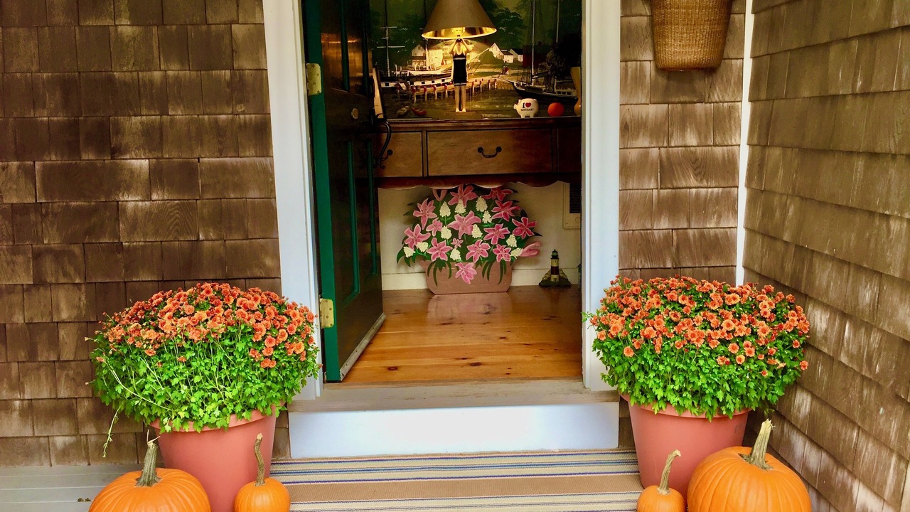Photo of Others in Nantucket Town