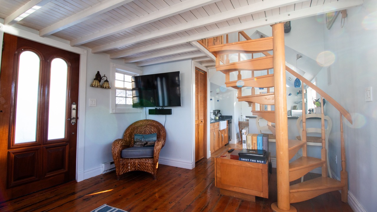 Photo of Livingroom in Gloucester