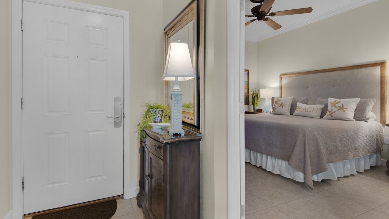 Photo of Bedroom in Miramar Beach