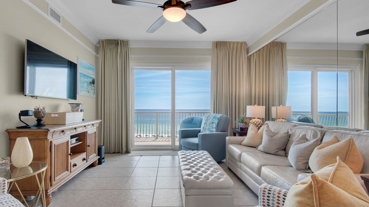 Photo of Livingroom in Miramar Beach