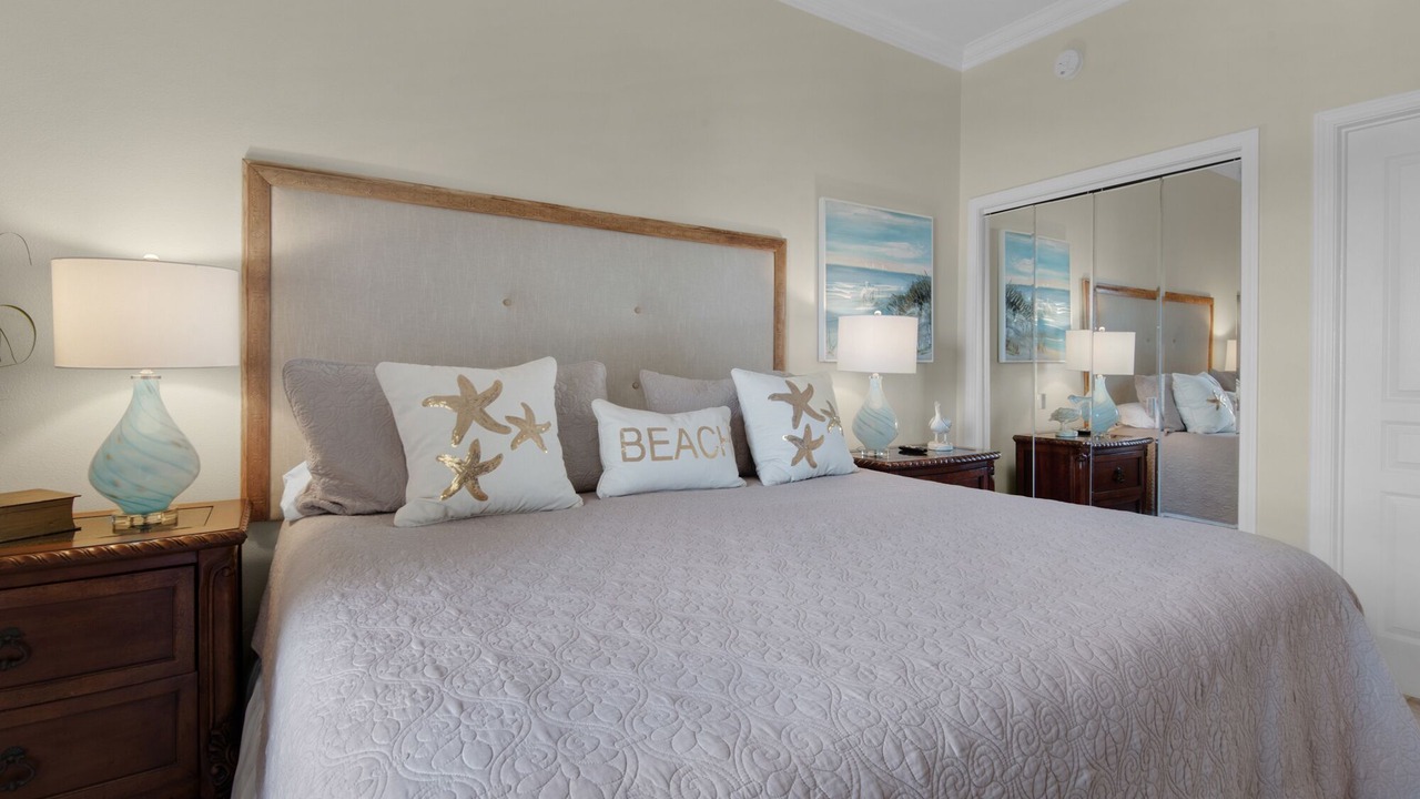 Photo of Bedroom in Miramar Beach