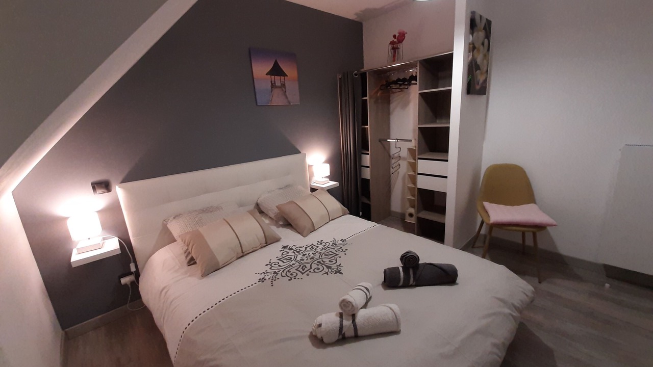 Photo of Bedroom in Louannec