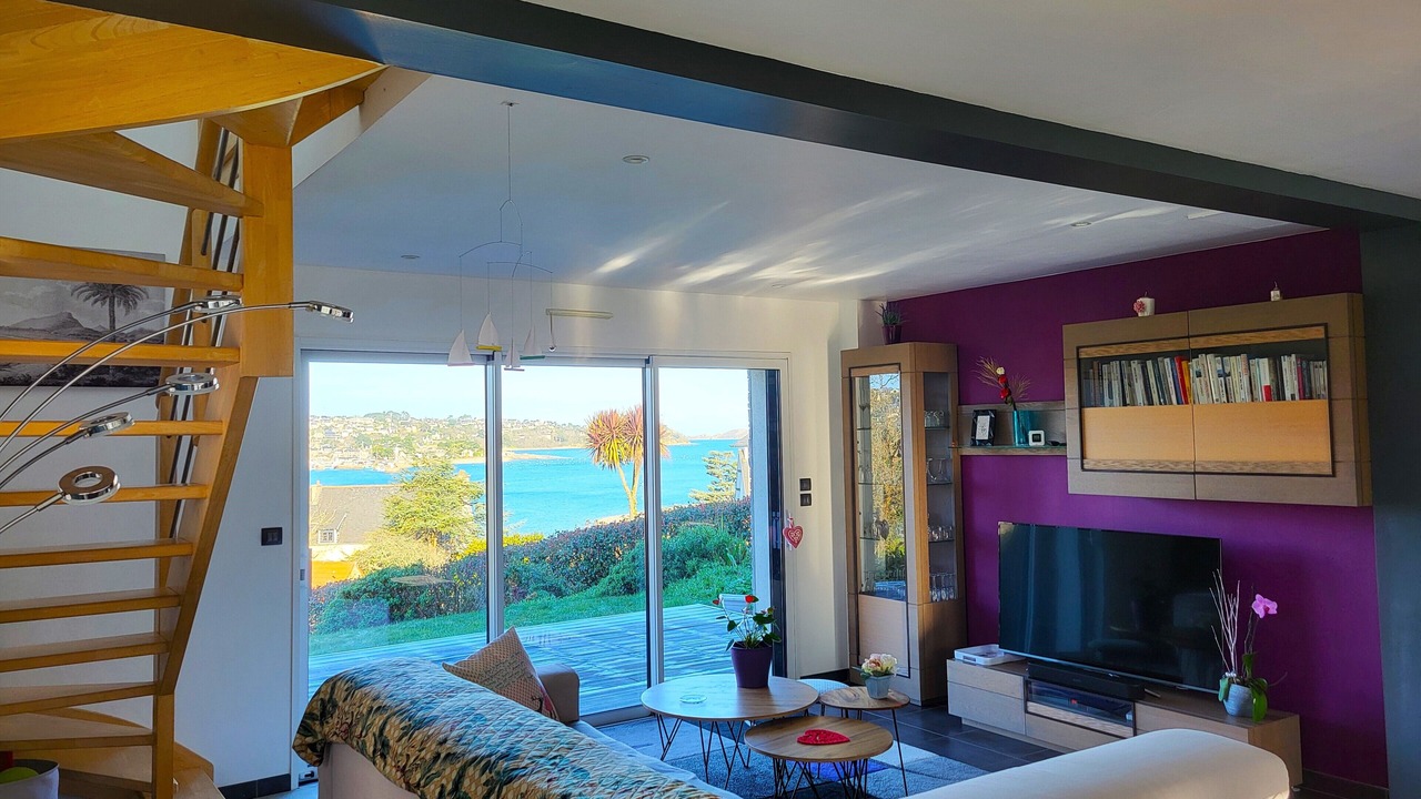 Photo of Livingroom in Louannec