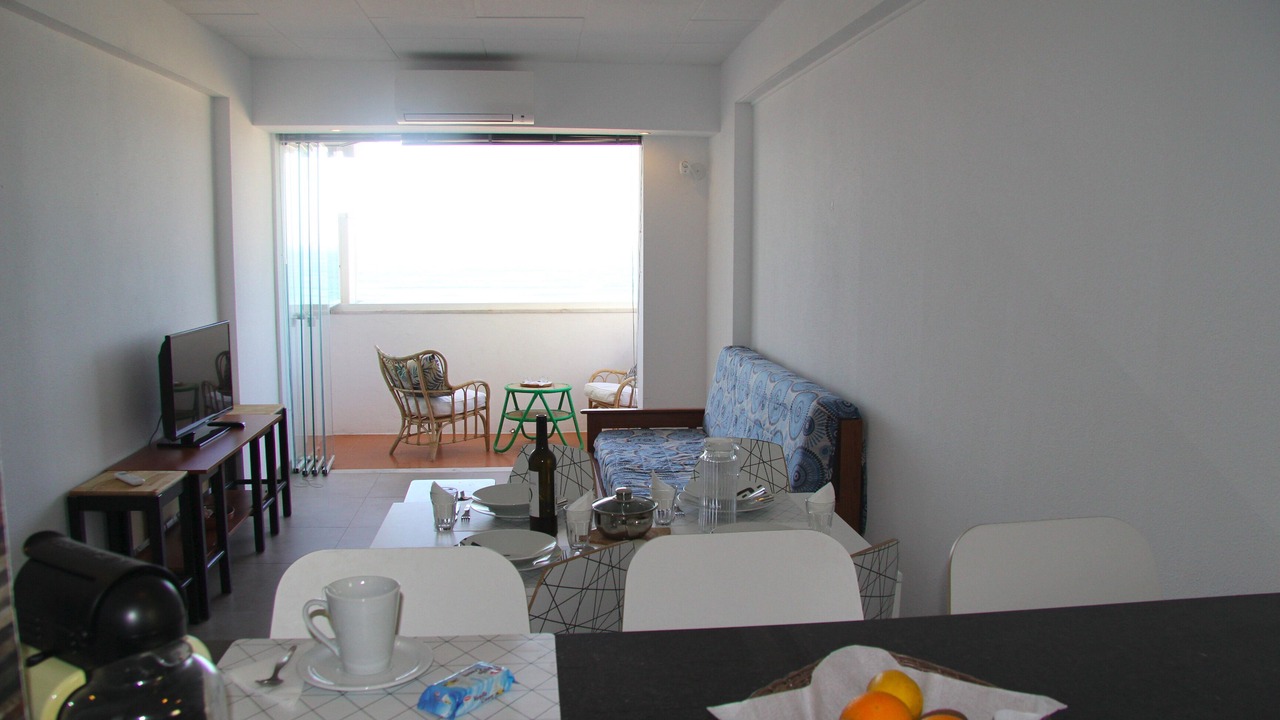 Photo of Livingroom in Costa de Caparica