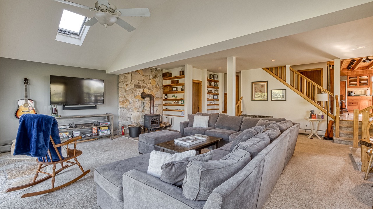 Photo of Livingroom in Lanesborough