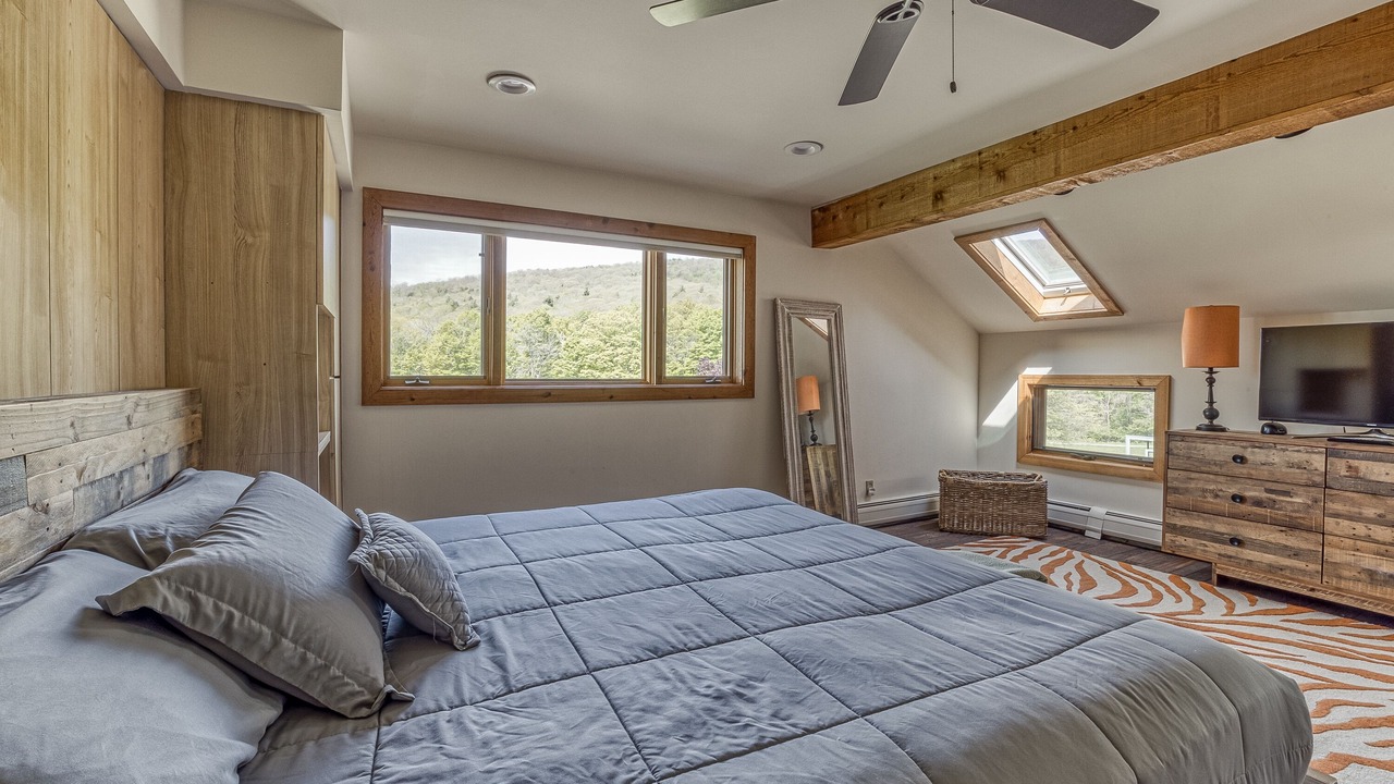Photo of Bedroom in Lanesborough