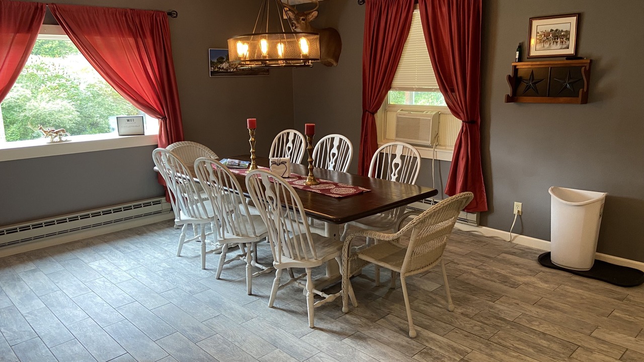 Photo of Livingroom in Roscoe