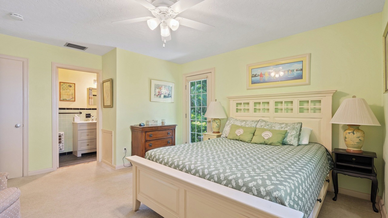 Photo of Bedroom in Bay Isle