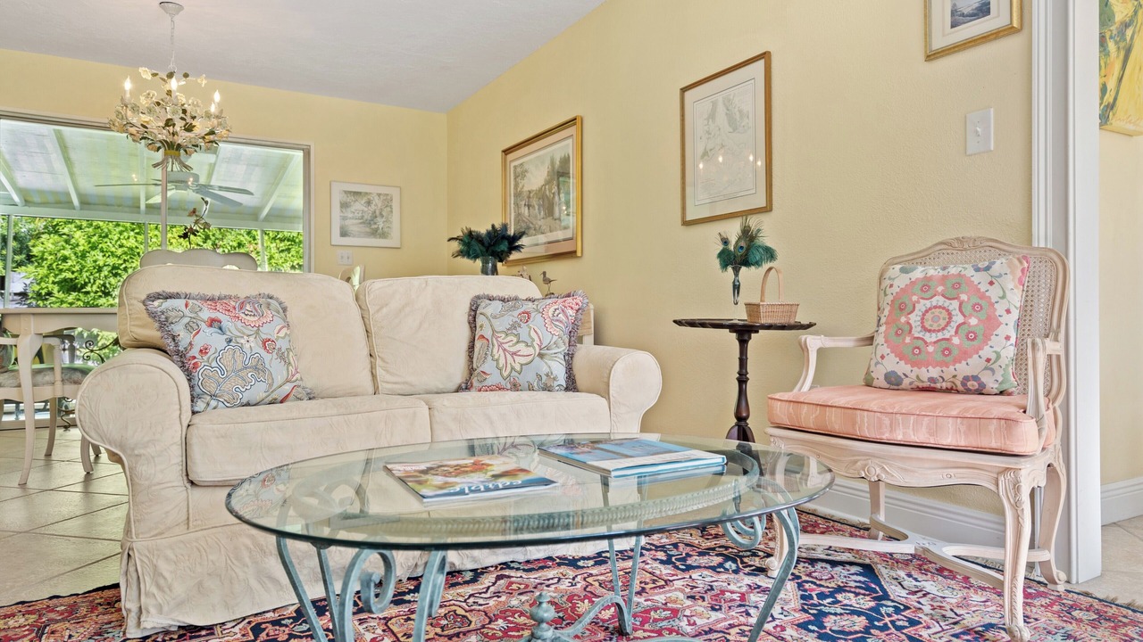 Photo of Livingroom in Bay Isle