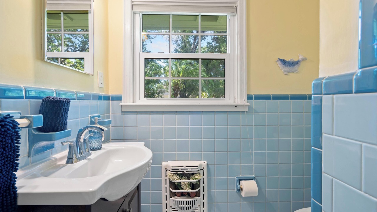 Photo of Bathroom in Bay Isle