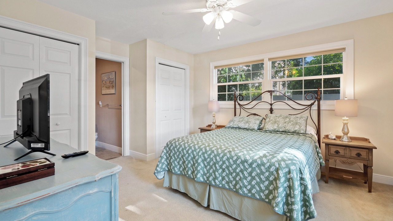 Photo of Bedroom in Bay Isle