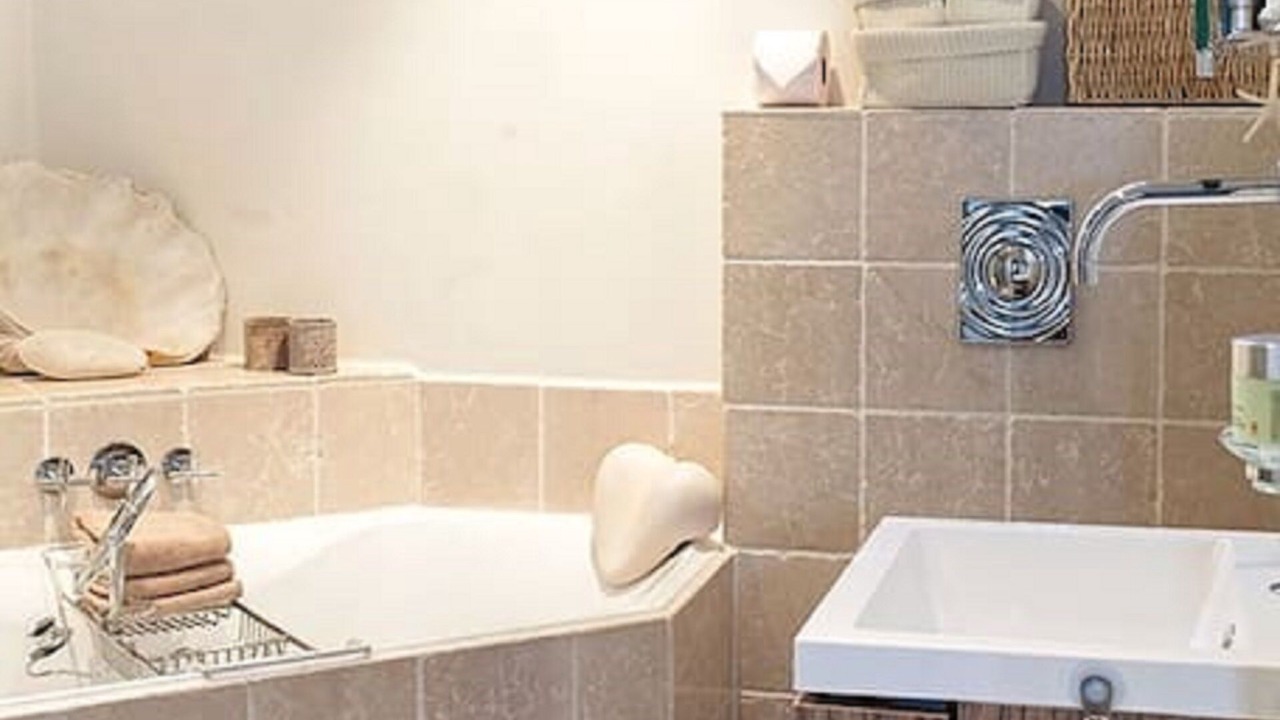 Photo of Bathroom in Elsrijk