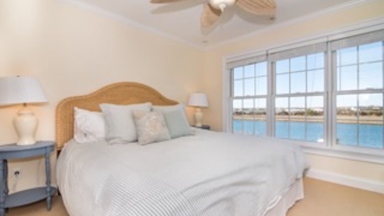 Photo of Bedroom in Town of Southampton