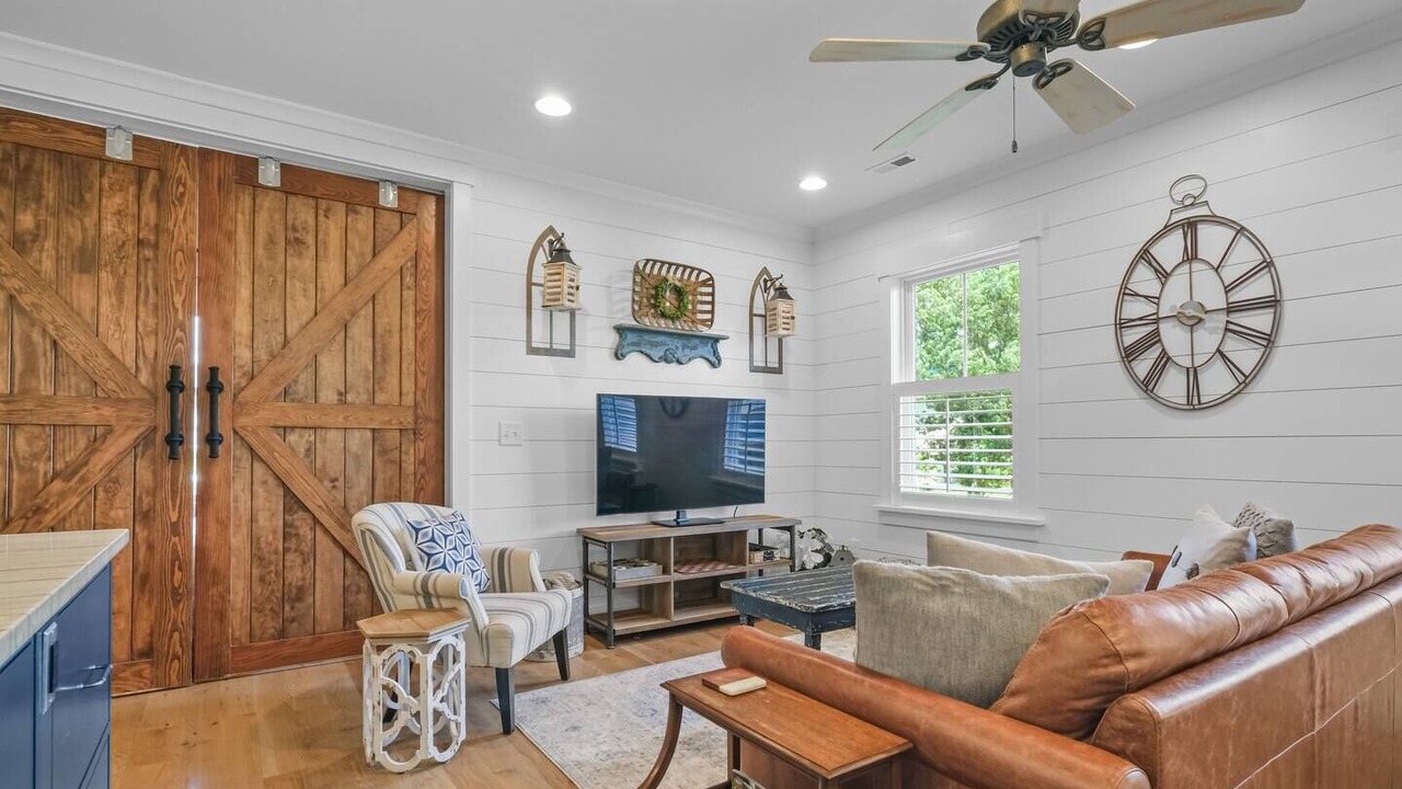 Photo of Bedroom in Batesville