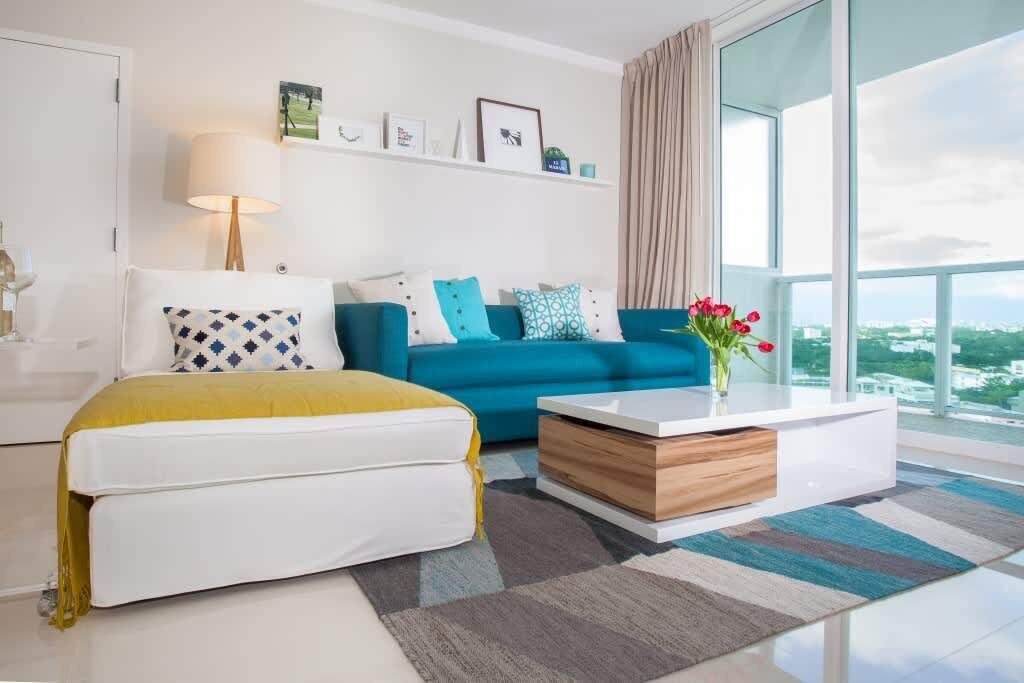 Photo of Livingroom in Coconut Grove