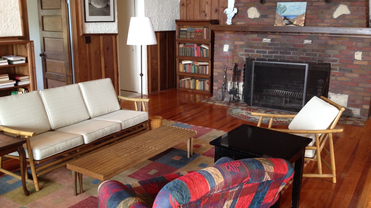 Photo of Livingroom in Porter Beach