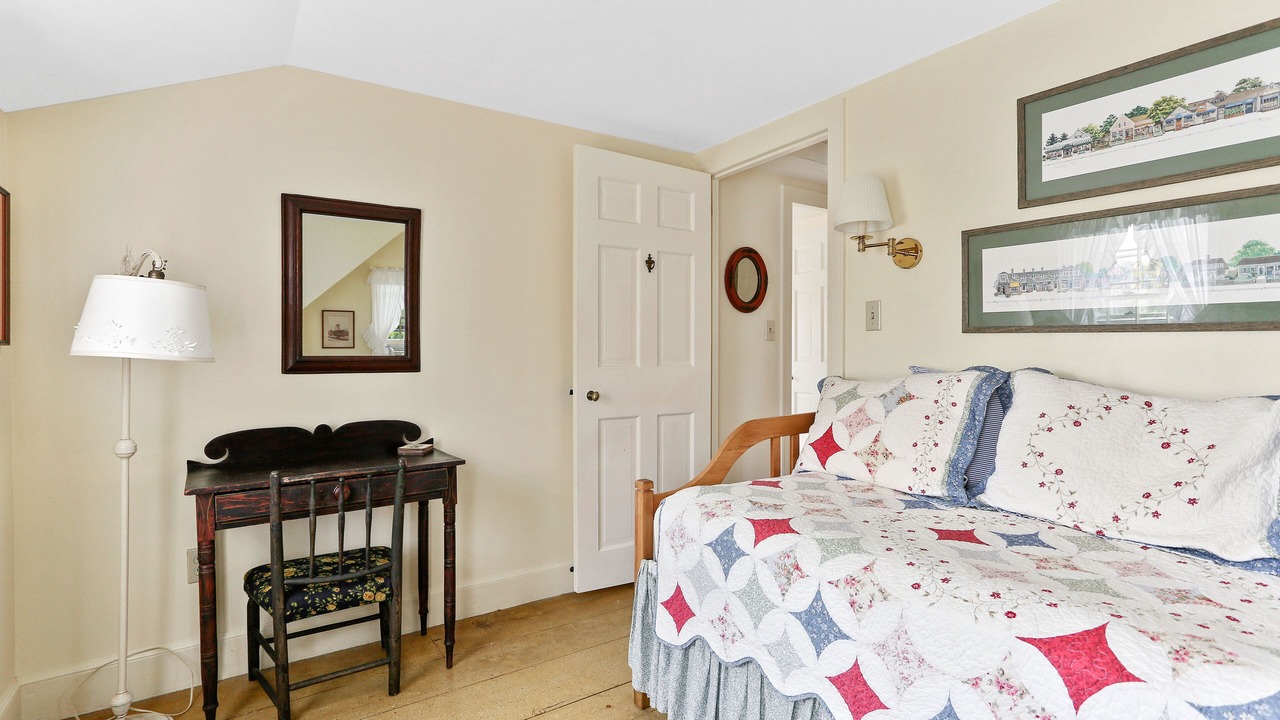 Photo of Bedroom in Chatham