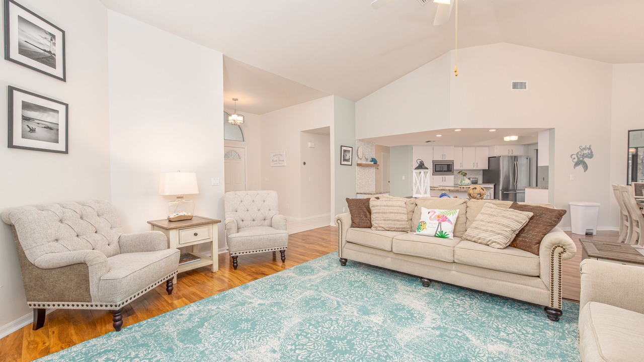 Photo of Livingroom in Pelican