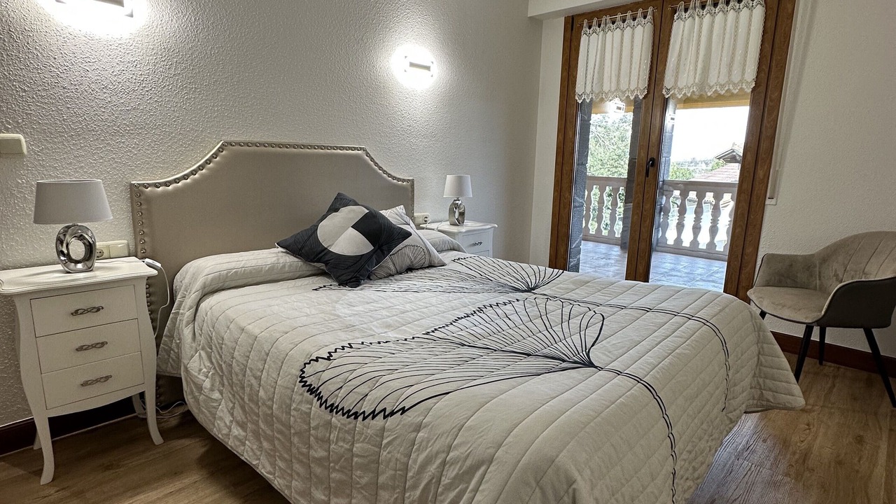 Photo of Bedroom in Usurbil