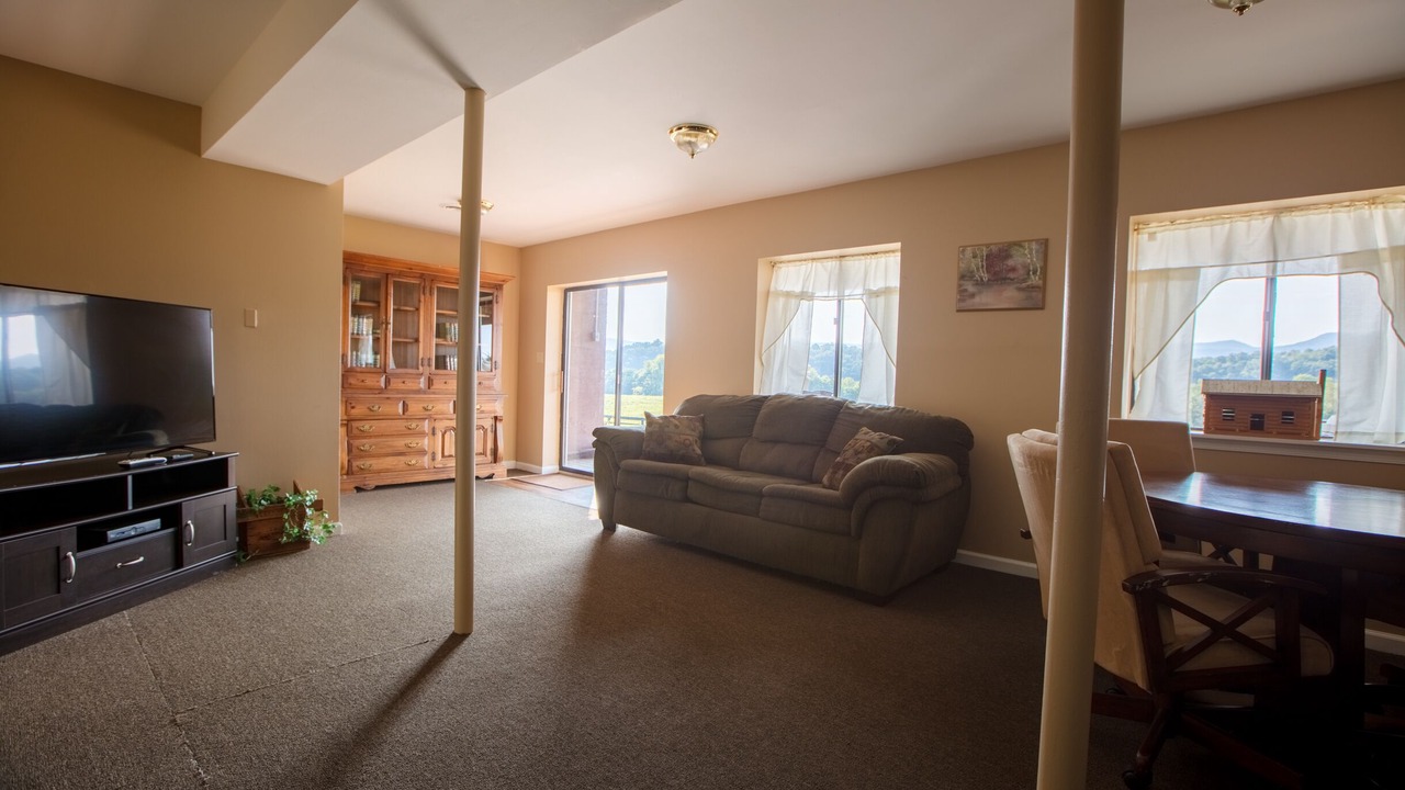 Photo of Livingroom in Stanley