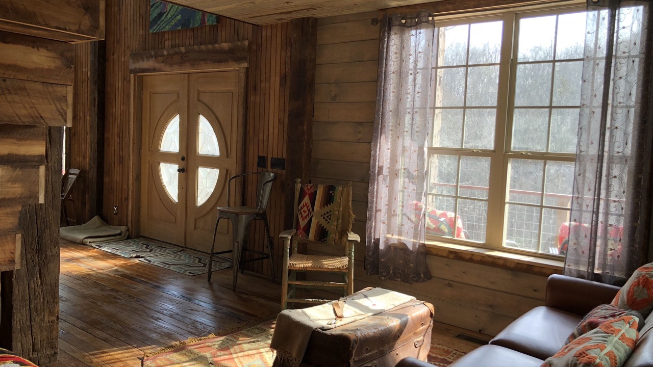 Photo of Livingroom in Burlington