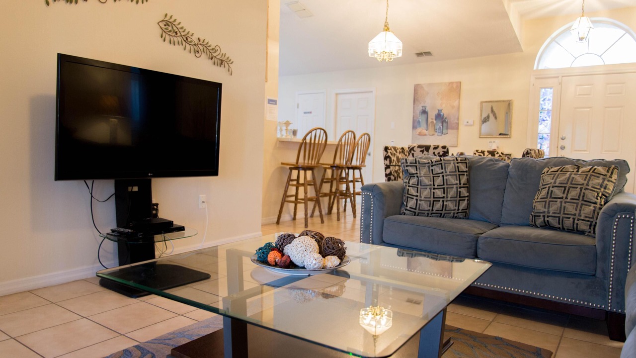 Photo of Livingroom in Eagle Pointe South