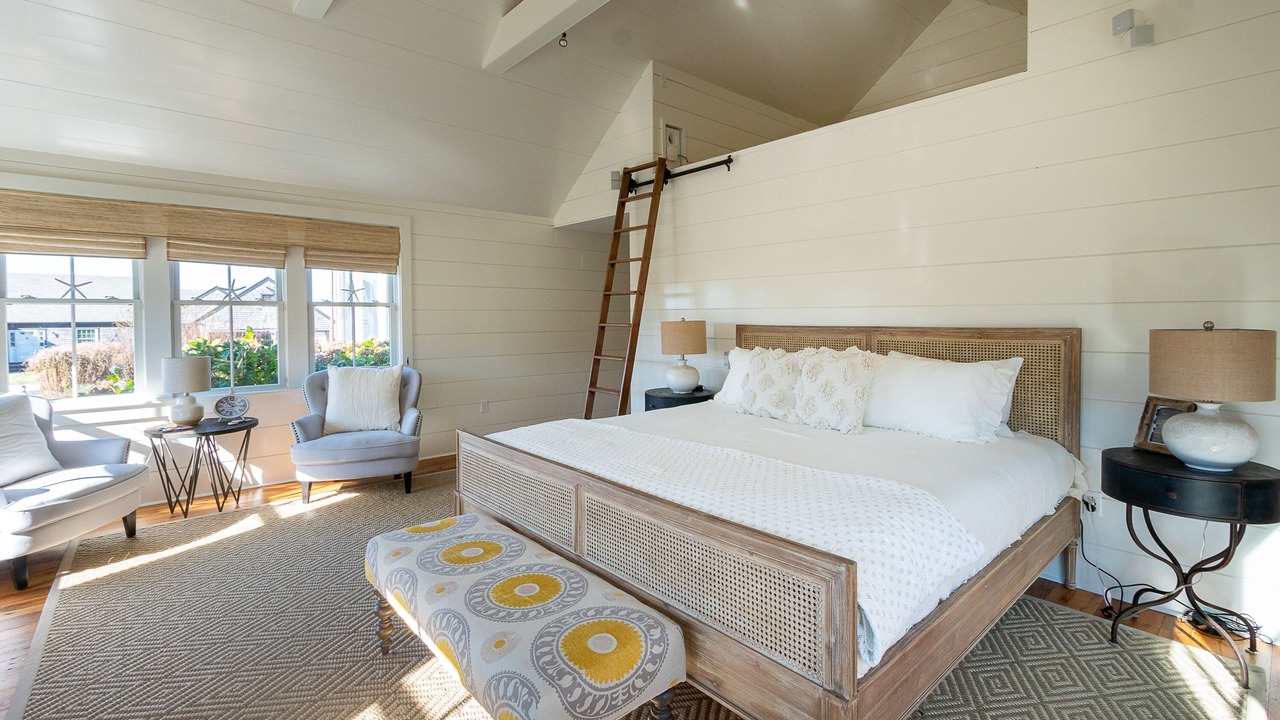 Photo of Bedroom in Madaket