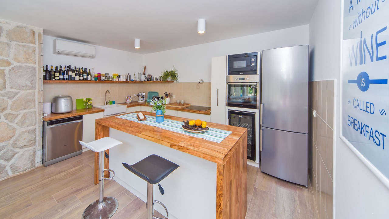 Photo of Kitchen in Sudurad
