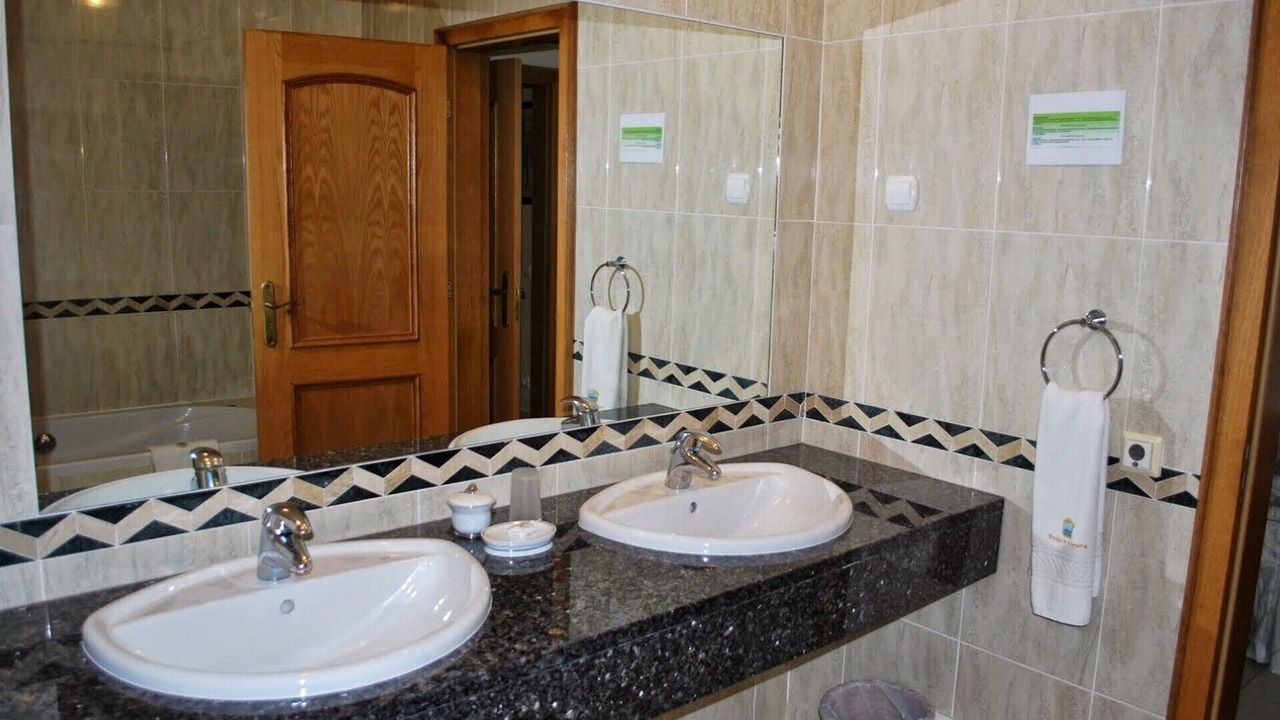 Photo of Bathroom in Carvoeiro