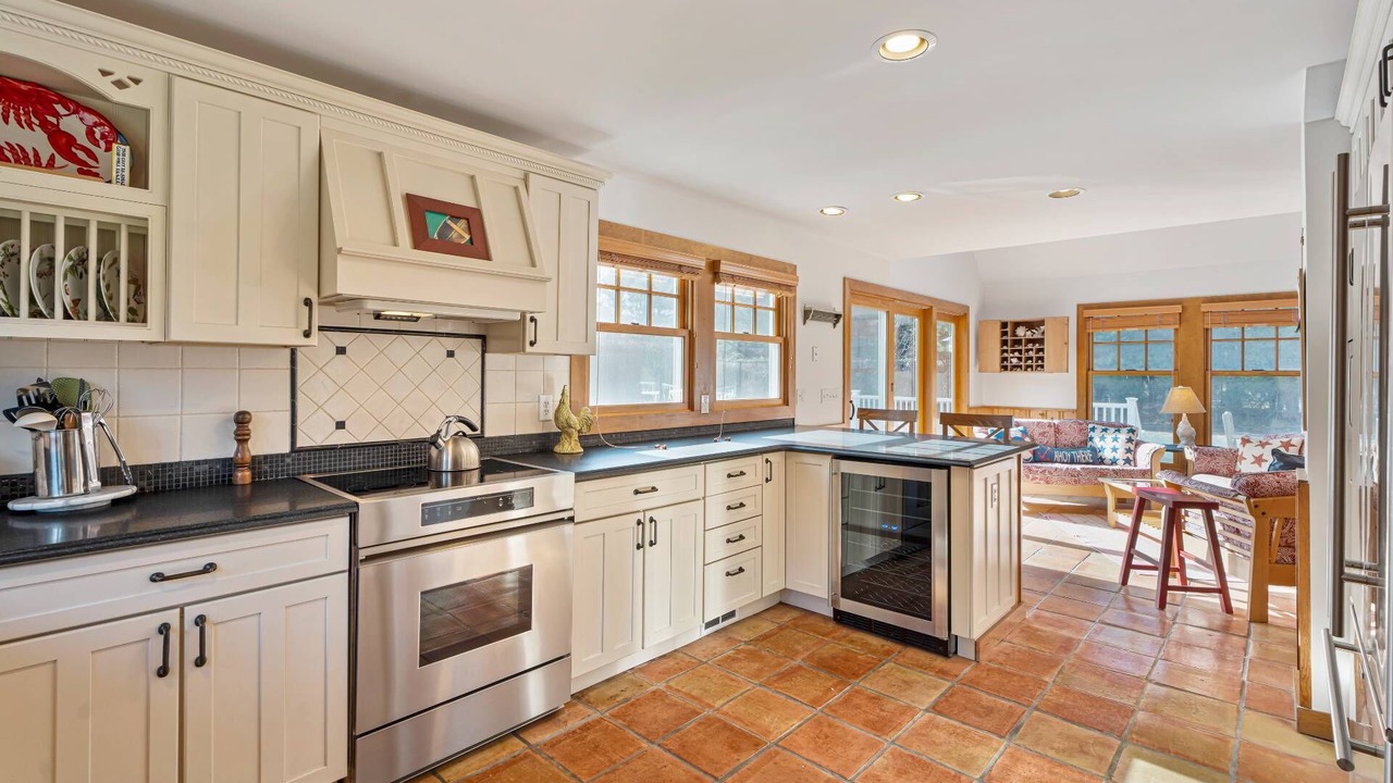 Photo of Kitchen in Quogue