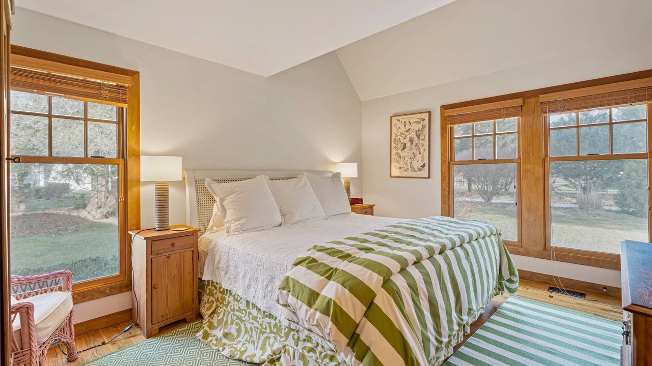 Photo of Bedroom in Quogue