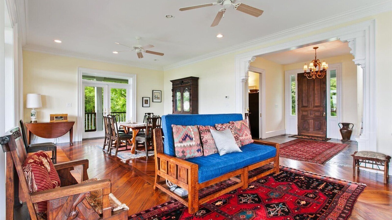 Photo of Livingroom in Claremont
