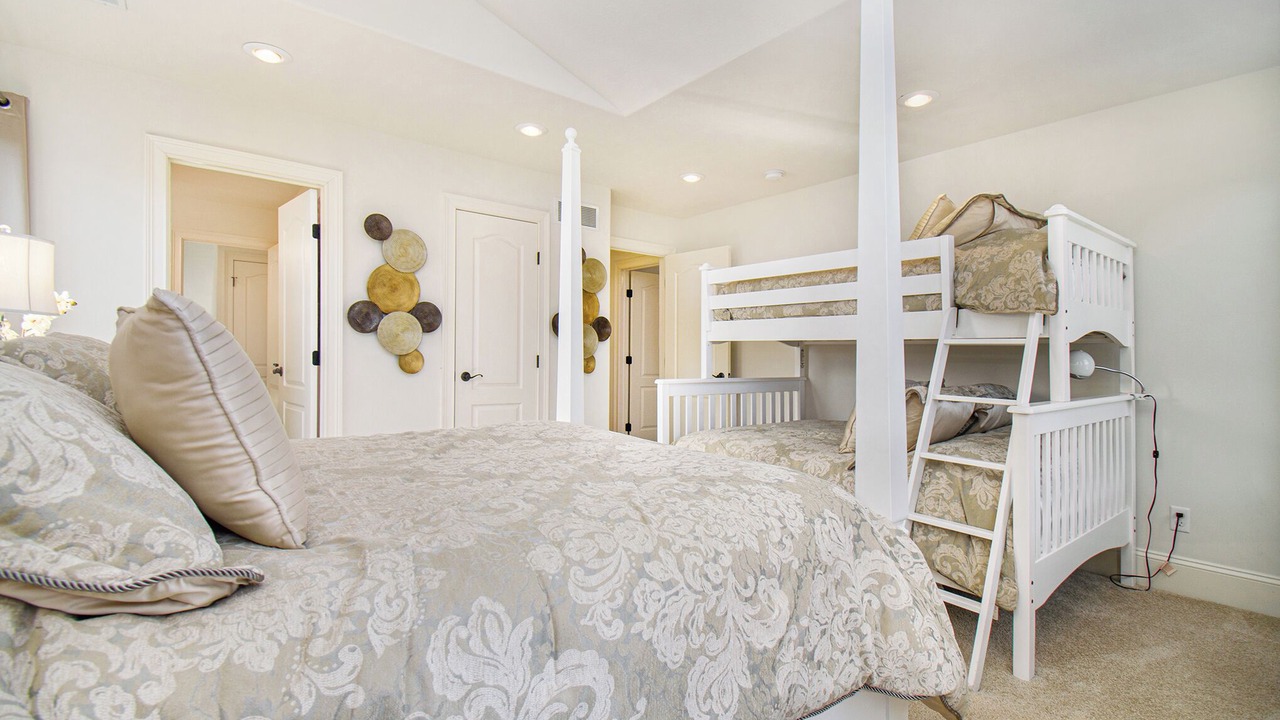Photo of Bedroom in Notre Dame