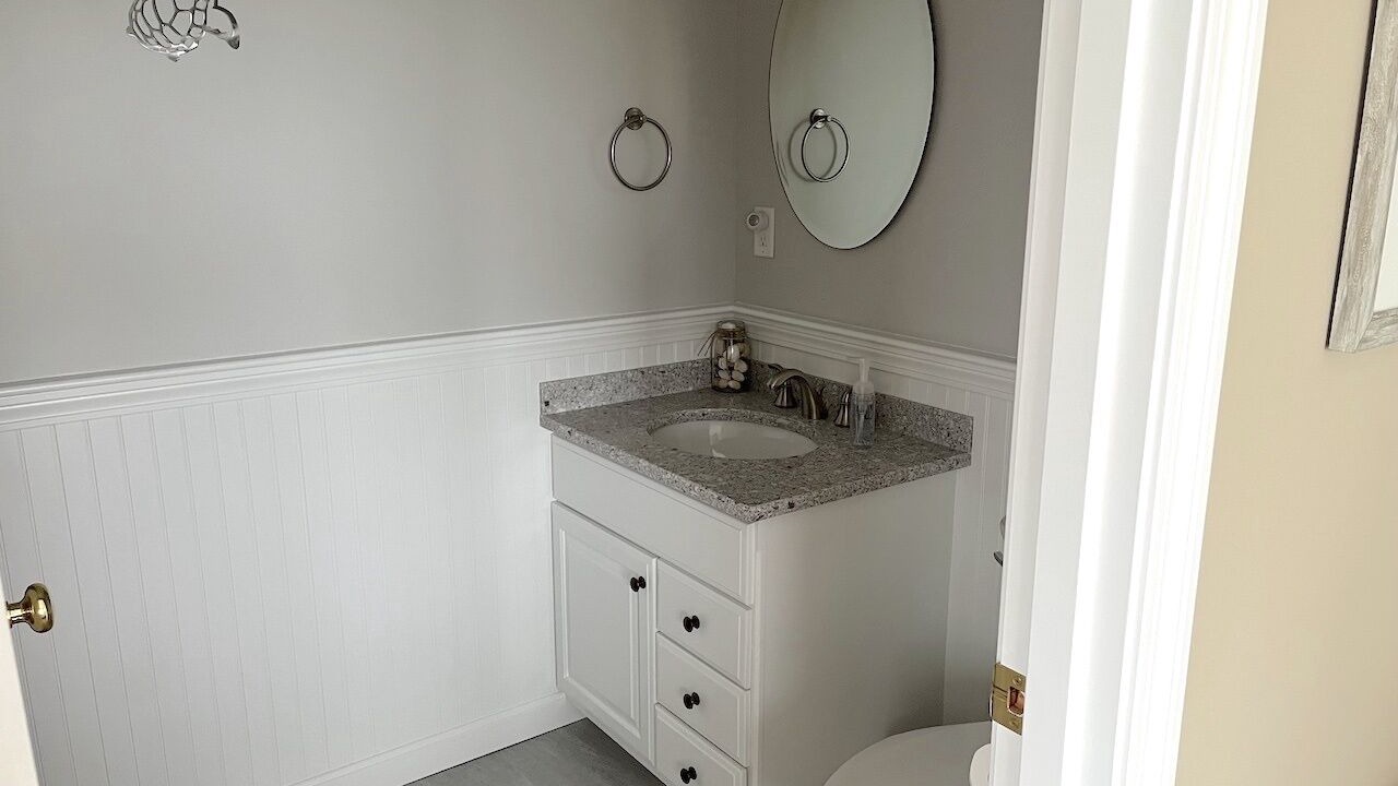 Photo of Bathroom in East Orleans