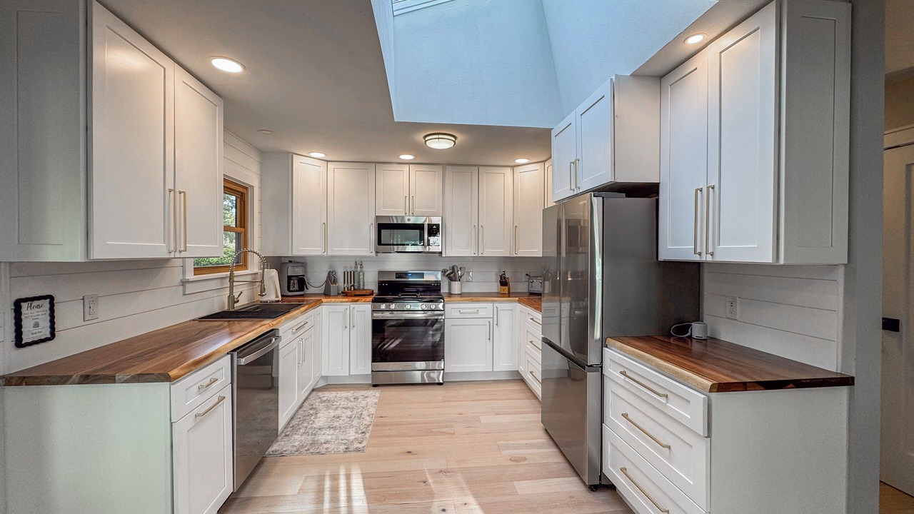 Photo of Kitchen in Town of Owasco