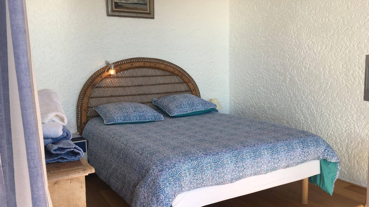 Photo of Bedroom in Larmor-Baden