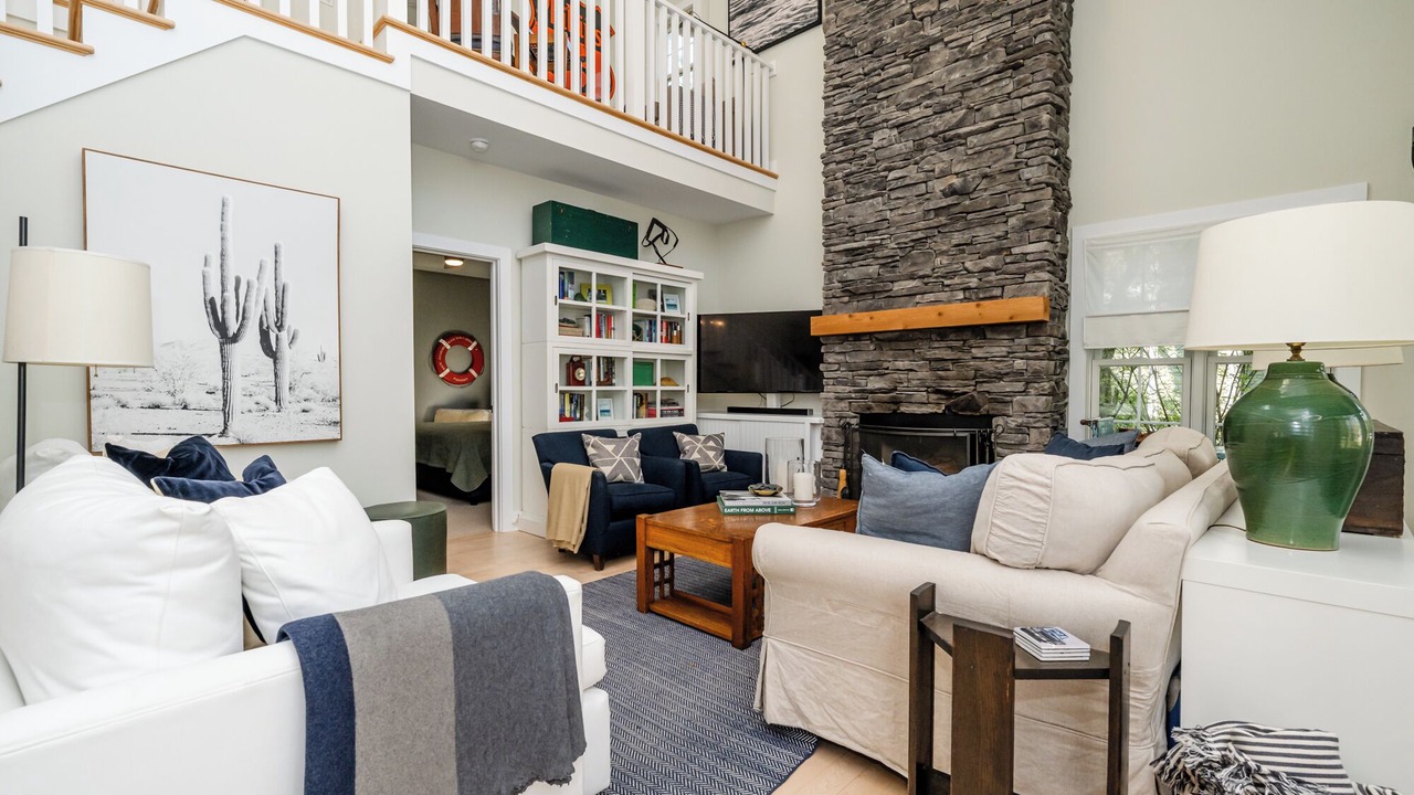 Photo of Livingroom in Union Pier
