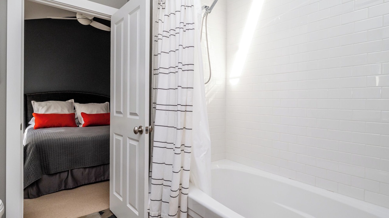 Photo of Bathroom in Union Pier