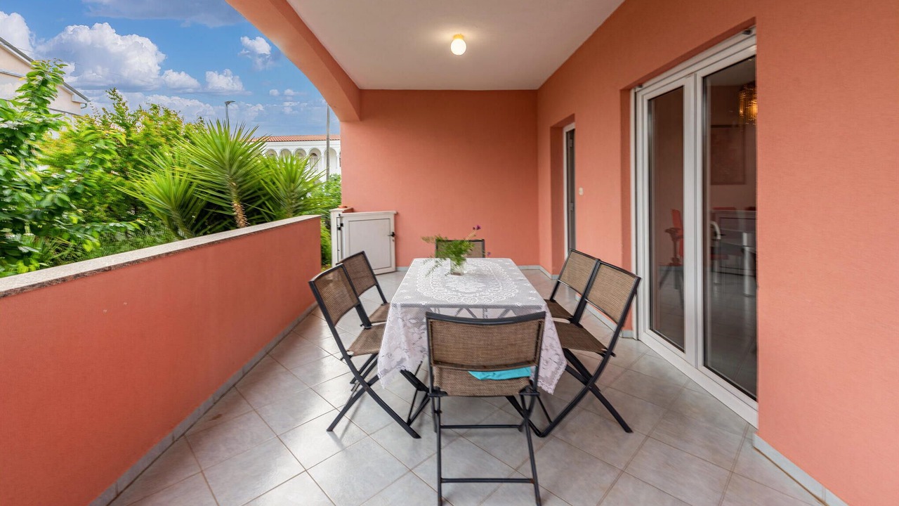 Photo of Patio Balcony in Vir