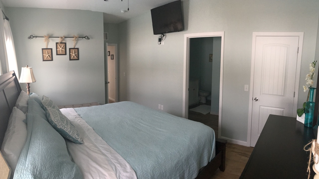 Photo of Bedroom in Laguna Beach Estates