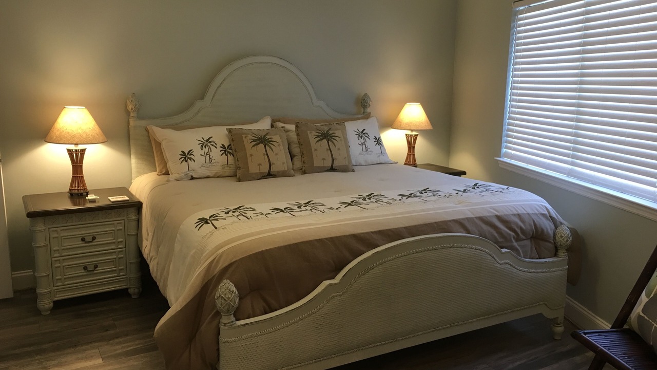 Photo of Bedroom in Miramar Beach