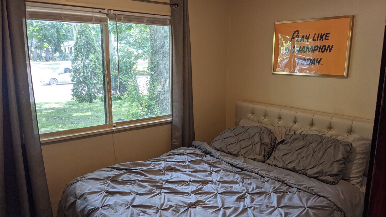 Photo of Bedroom in Wooded Estates