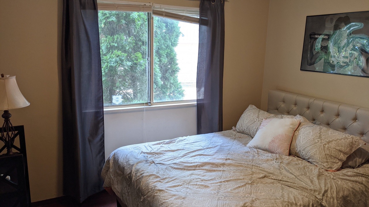 Photo of Bedroom in Wooded Estates
