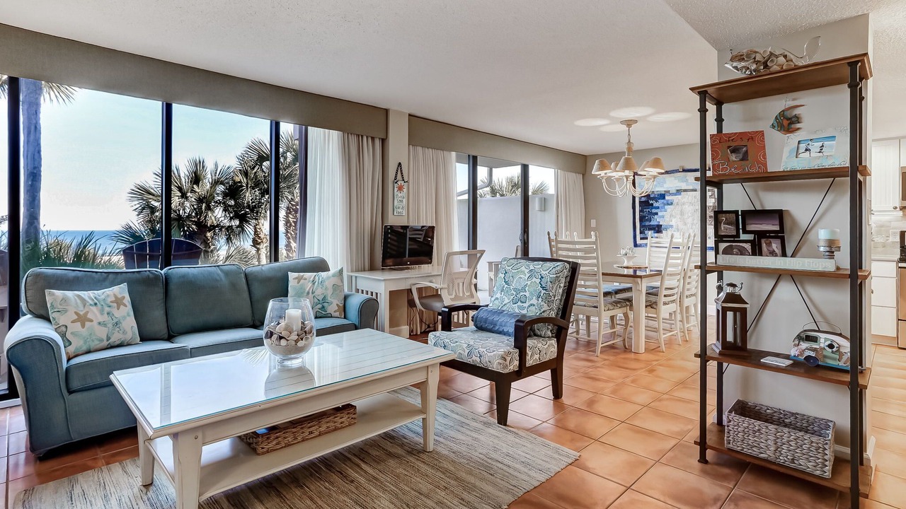 Photo of Livingroom in Fernandina Beach
